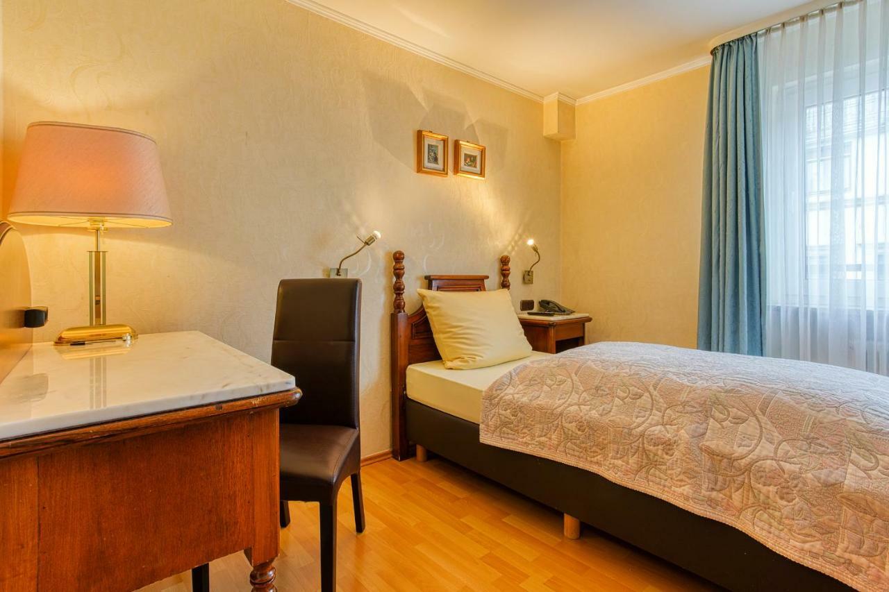 Ff&E Hotel Bavaria Fürth Dış mekan fotoğraf