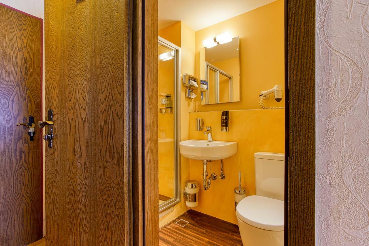 Ff&E Hotel Bavaria Fürth Dış mekan fotoğraf